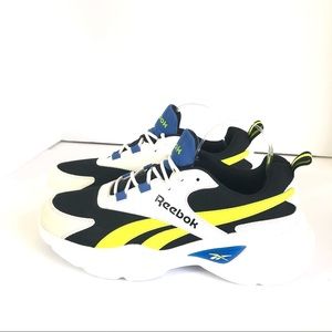 New Reebok Royal EC Ride 4 Fuel Form Athletic Shoe Sneakers. Size 10. Classy